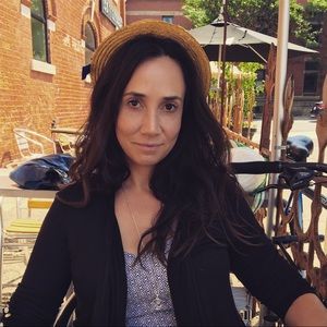 Meet your Posher, Pia